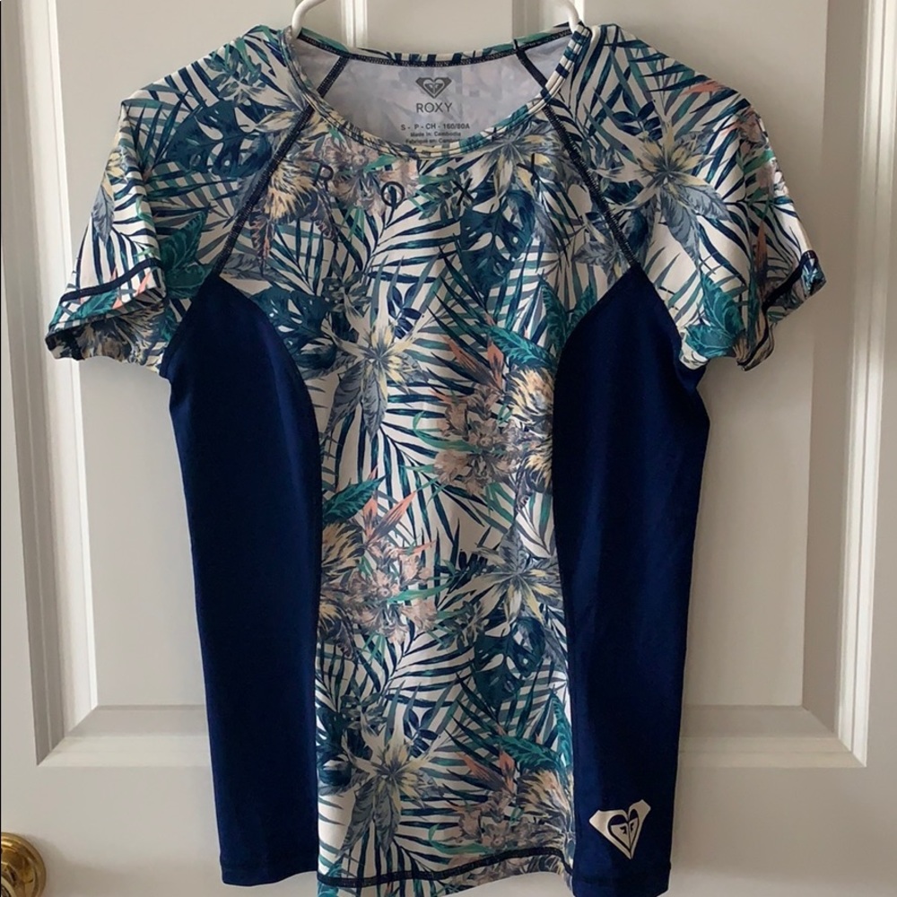 Roxy short sleeve rash guard swim top